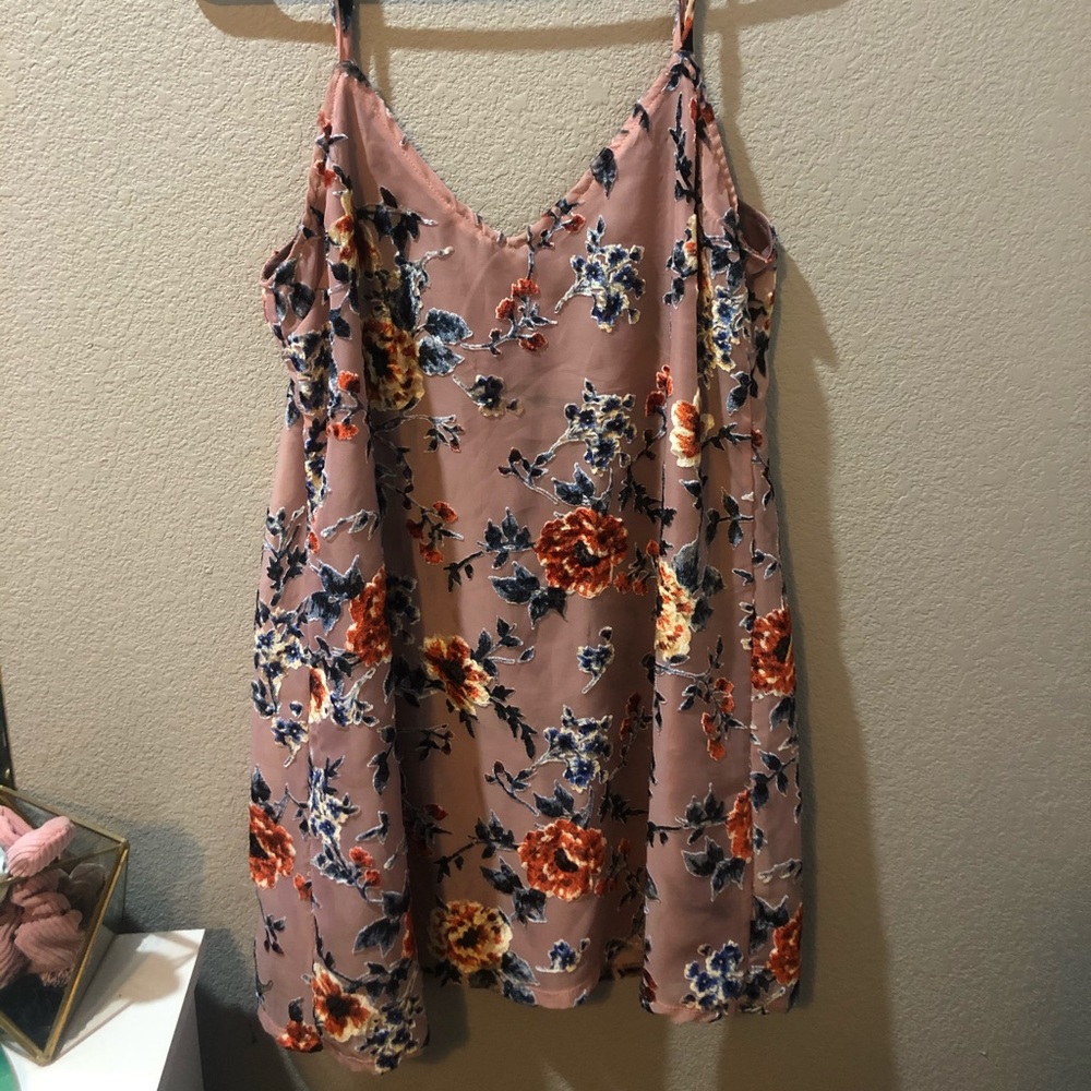 size medium velvet floral dress